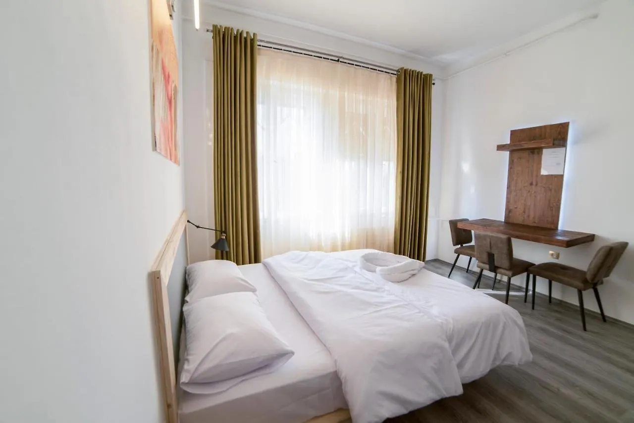 Maria Boutique Suits Budapest 3*,  Hungary